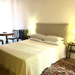 Vicolo del Lupo Guesthouse